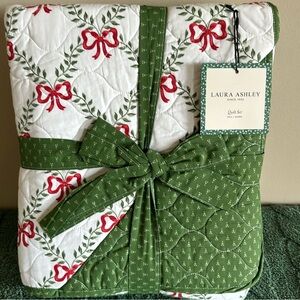 Laura Ashley Christmas Bow Quilt Set (NWT)